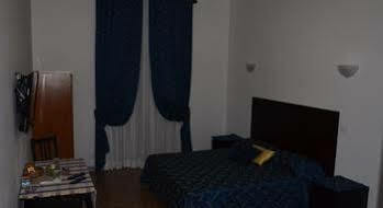 Ines Downtown B&B โรม ภายนอก รูปภาพ